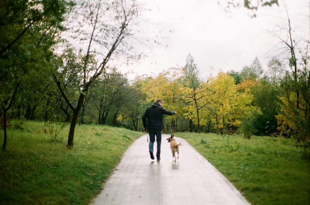 Educateur canin Isere en balade